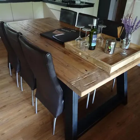 Forest Villa, Kaatsheuvel فيلة