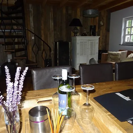 Forest Villa, Kaatsheuvel فيلة Loon op Zand