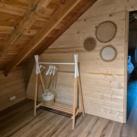 Forest Villa, Kaatsheuvel فيلة *