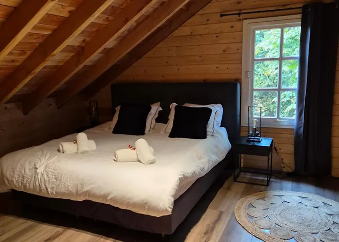 Forest Villa, Kaatsheuvel ヴィラ *